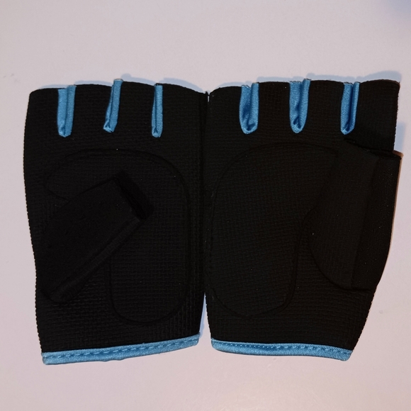Brand NEW Unisex Cycling Gloves 2 Pair Bundle - Picture 10 of 10